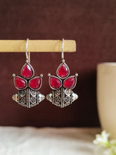 Leaf-shaped Oxidized Earring | AMOLA