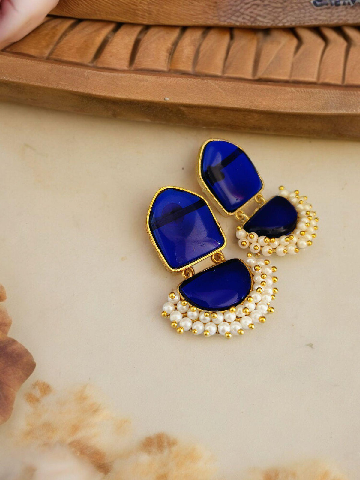Gold Plated Earring with Monalisa Stone and Pearl | AMOLA