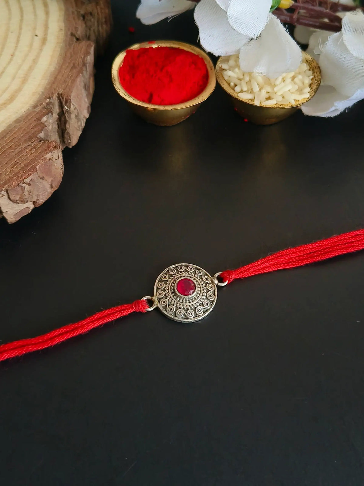 925 Silver Plated Elegant Unisex Rakhi | AMOLA