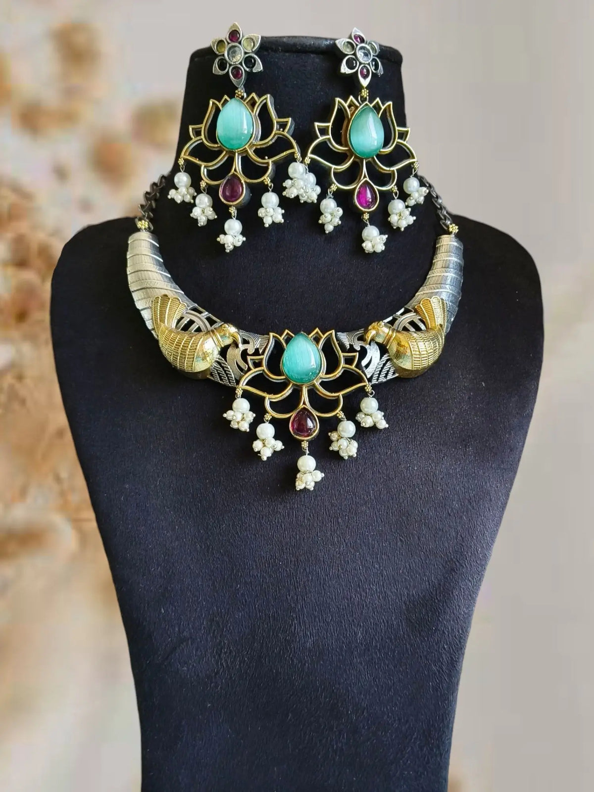 Dual-Tone Gemstone Hasli Necklace Set | AMOLA
