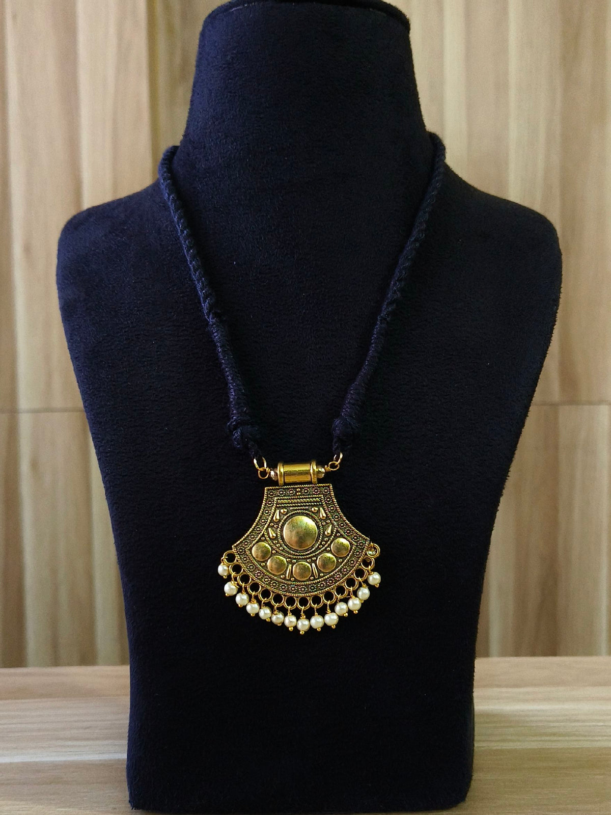 Traditional German Silver Pearl Thread Necklace | AMOLA