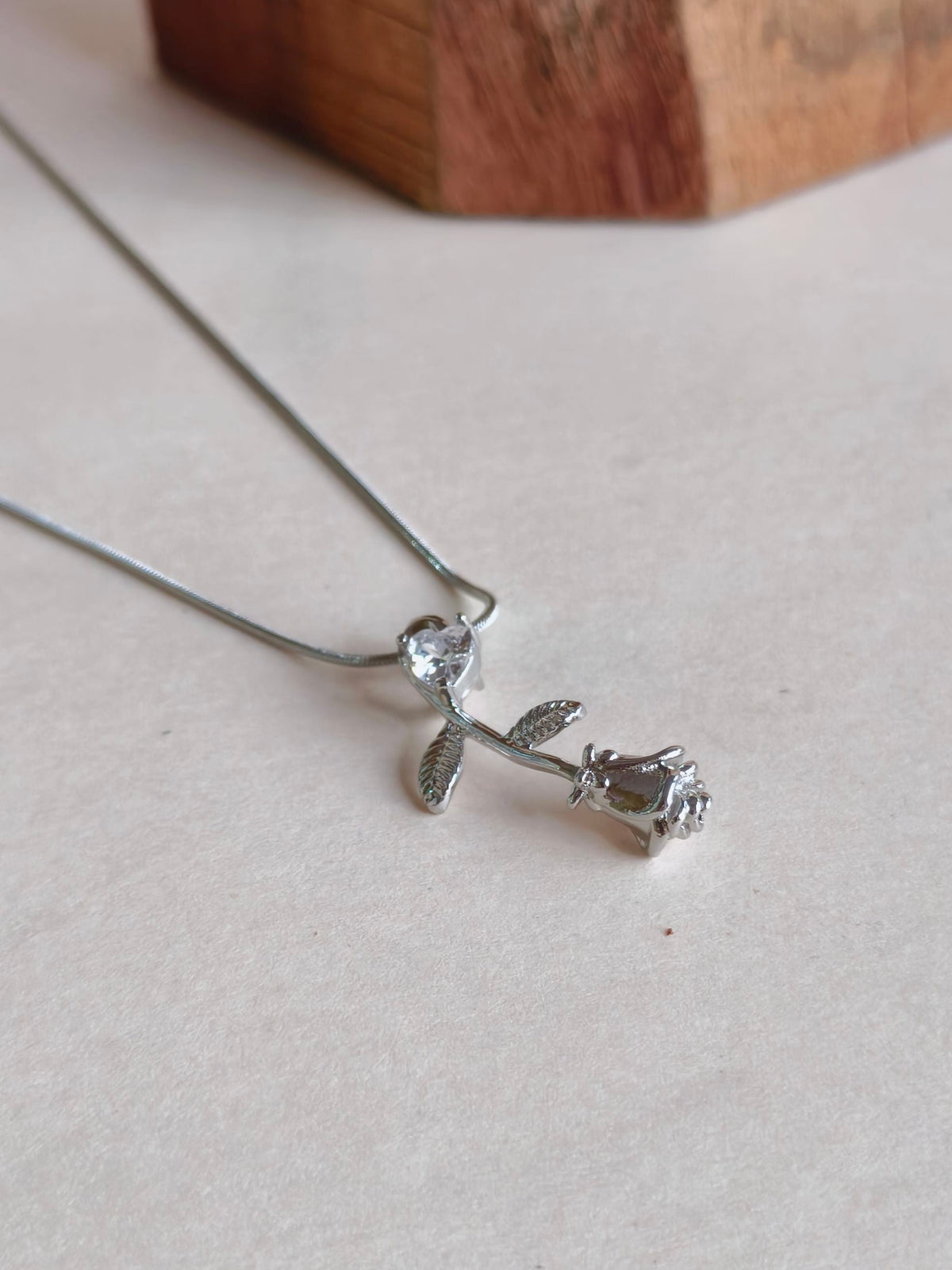 Graceful AD Pendant Set Shine | AMOLA