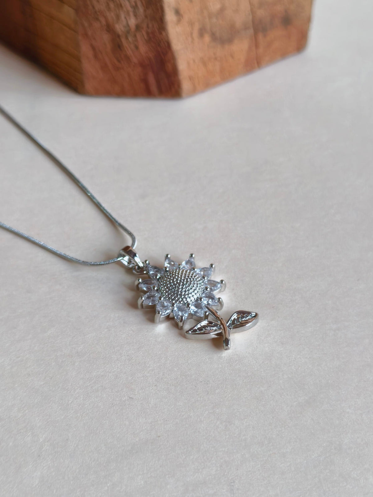 Graceful AD Pendant Set Shine | AMOLA