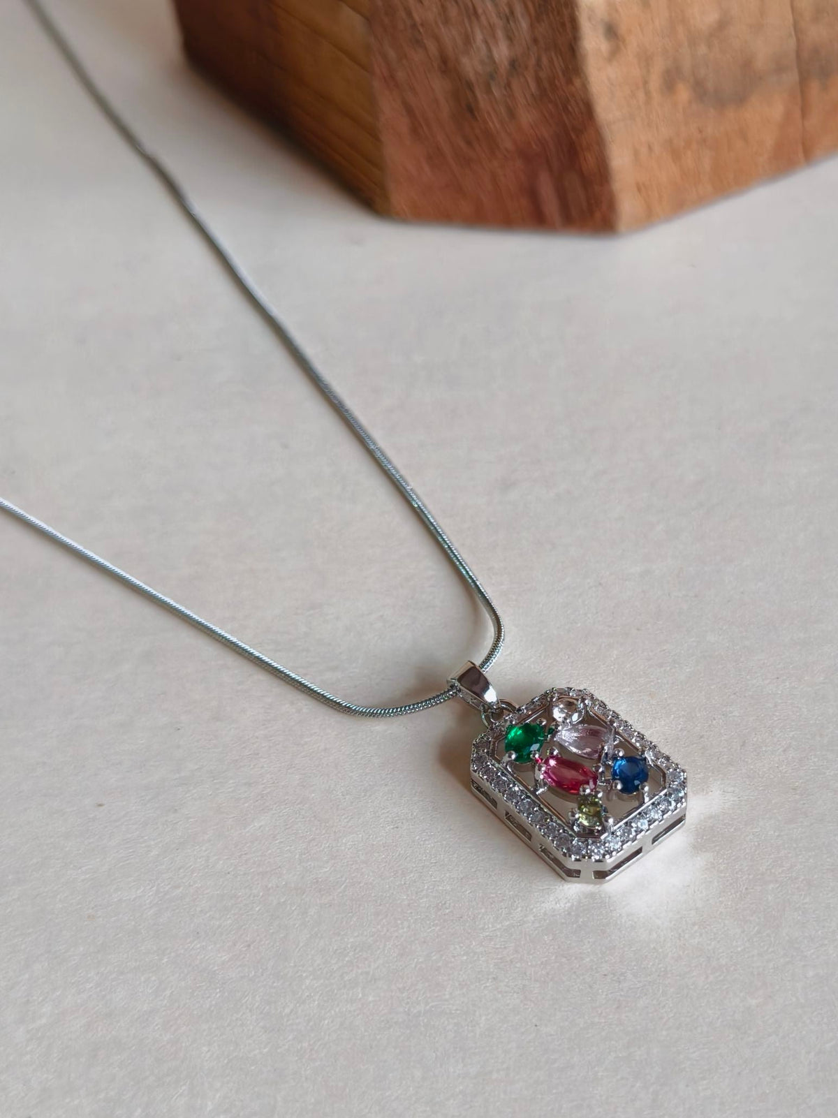 Graceful AD Pendant Set Shine | AMOLA