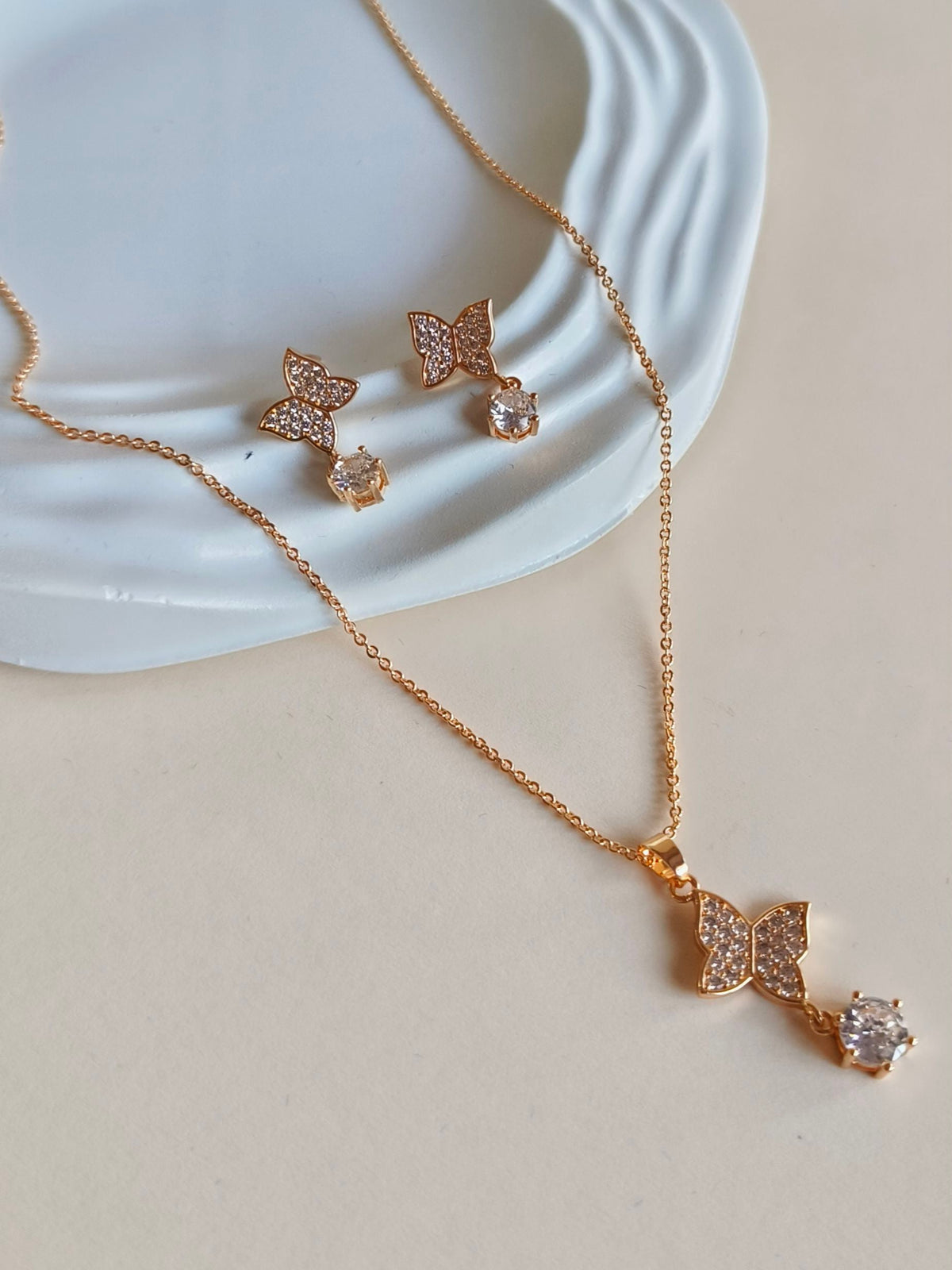 Perfect Shine AD Pendant Set | AMOLA