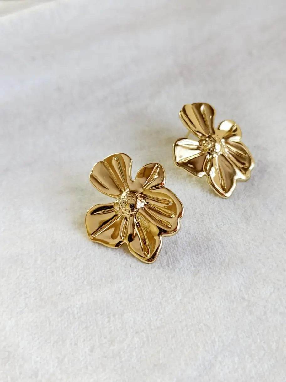 Golden Floral Tarnish-Free Stud Earrings | AMOLA