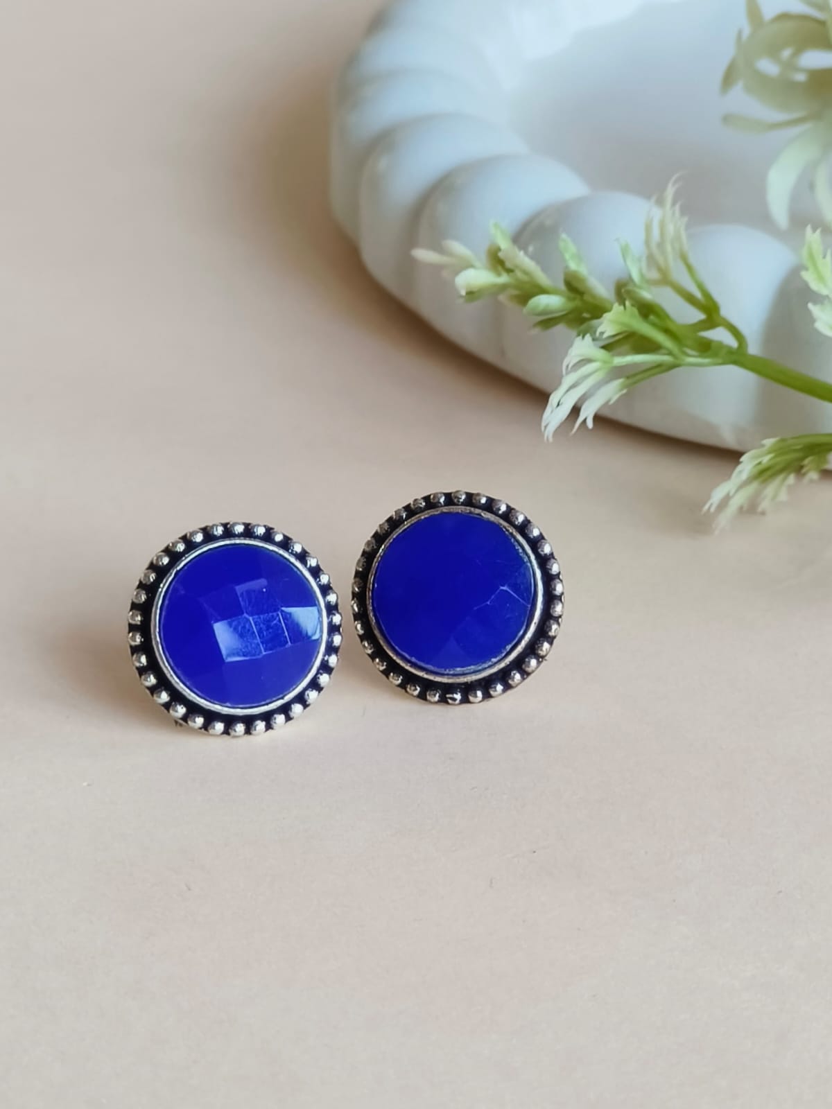 Replica Stone Oxidised Stud | AMOLA