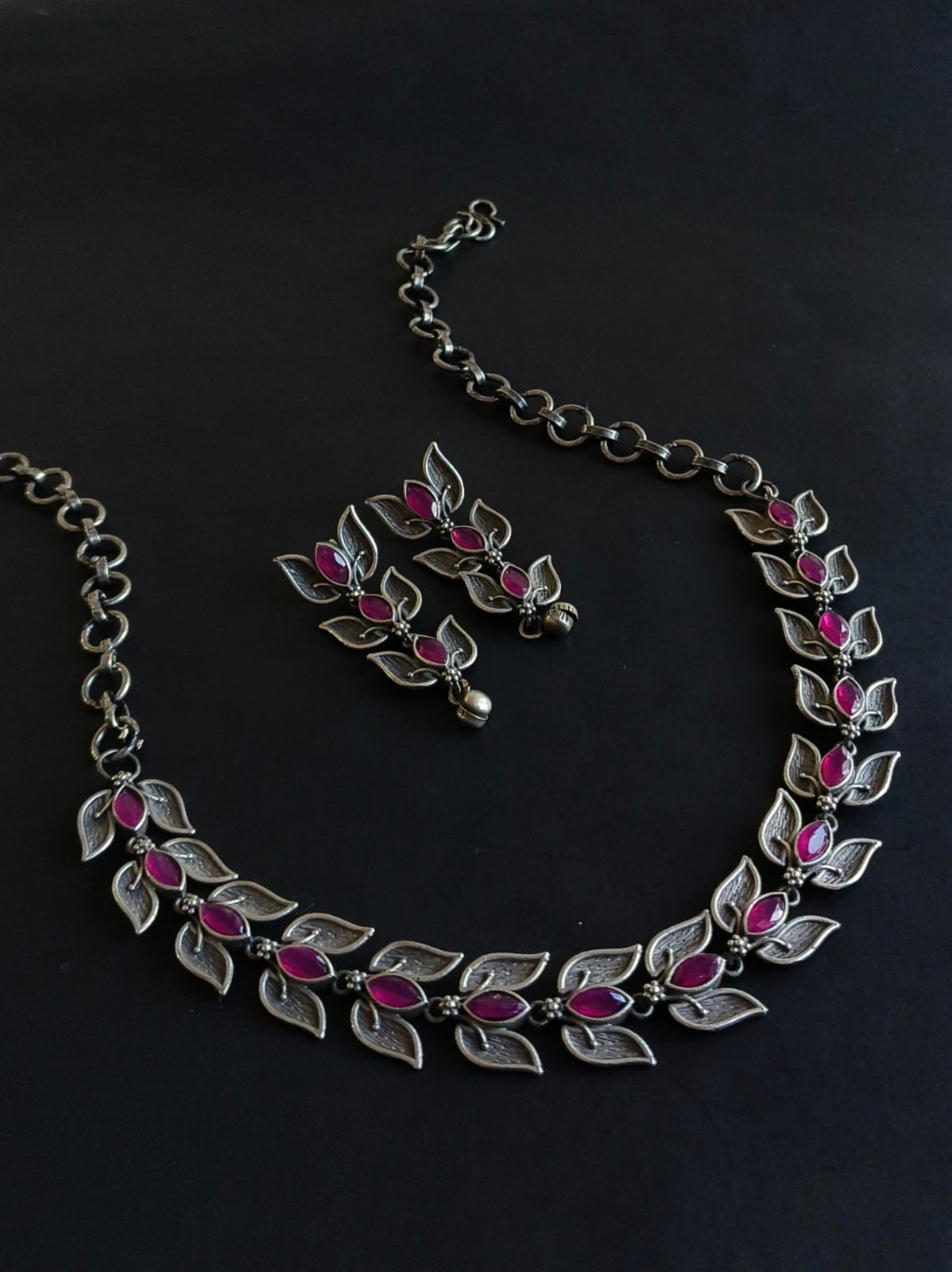 Leaf Style Minimal Necklace Set | AMOLA
